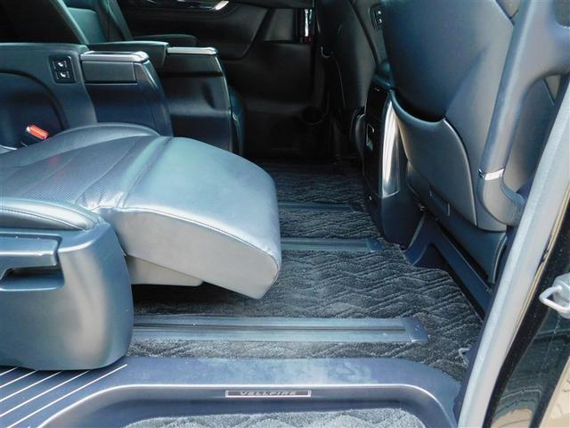 ヴェルファイア ２．５Ｚ　Ｇエディション　両Ｐスライドドア　バックモニタ　ワンオーナ－　地上デジタル　メディアプレイヤー接続　ＬＥＤライト　リアオートエアコン　パワーシート　スマートキ　クルコン　ＥＴＣ　ＤＶＤ再生可　ＡＷ　パワーウィンドウ（9枚目）