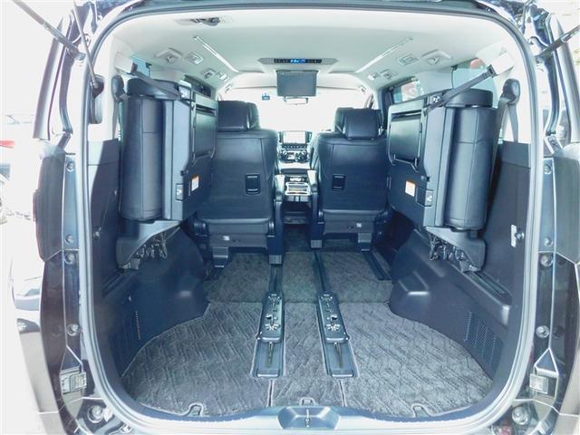 ヴェルファイア ２．５Ｚ　Ｇエディション　両Ｐスライドドア　バックモニタ　ワンオーナ－　地上デジタル　メディアプレイヤー接続　ＬＥＤライト　リアオートエアコン　パワーシート　スマートキ　クルコン　ＥＴＣ　ＤＶＤ再生可　ＡＷ　パワーウィンドウ（12枚目）