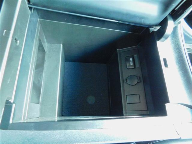 ヴェルファイア ２．５Ｚ　Ｇエディション　両Ｐスライドドア　バックモニタ　ワンオーナ－　地上デジタル　メディアプレイヤー接続　ＬＥＤライト　リアオートエアコン　パワーシート　スマートキ　クルコン　ＥＴＣ　ＤＶＤ再生可　ＡＷ　パワーウィンドウ（32枚目）