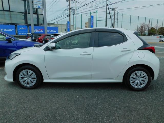 ヤリス Ｚ　バックカメラ付き　記録簿あり　軽減ブレーキ　ワンオーナー車　横滑り防止機能　オートクルーズ　キーレススタート　ＬＥＤライト　サイドエアバック　ＡＢＳ　オ－トエアコン　盗難防止装置　エアバッグ　ＥＴＣ（3枚目）