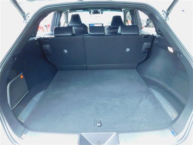 ハリアー Ｚ　エアロ　イモビライザー　横滑り防止機能　整備記録簿　助手席エアバッグ　アルミホイール　クルコン　ＴＶ　ドラレコ付き　スマートキ－　エアコン　キーレス　サイドエアバッグ　ＡＢＳ　メディアプレイヤー接続（10枚目）