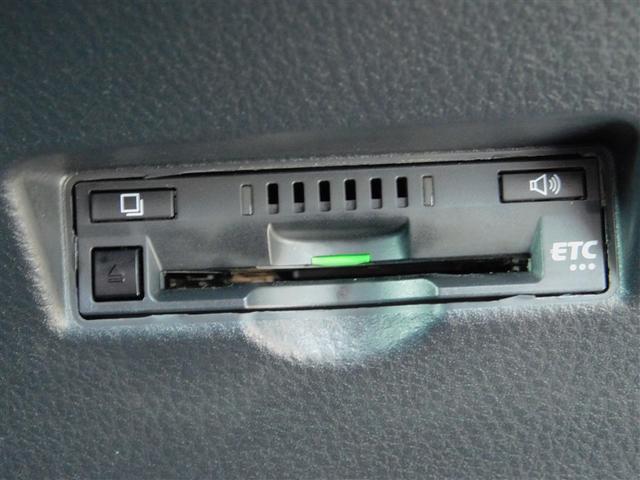 Ｃ－ＨＲ Ｇ　モード　ネロ　盗難防止システム　ＬＥＤヘッドライト　パワーウインドウ　ミュージックプレイヤー接続可　クルーズコントロール　地デジ　オートエアコン　ドラレコ　記録簿　横滑り防止　キーレス　ＡＢＳ　ハーフレザーシート（19枚目）