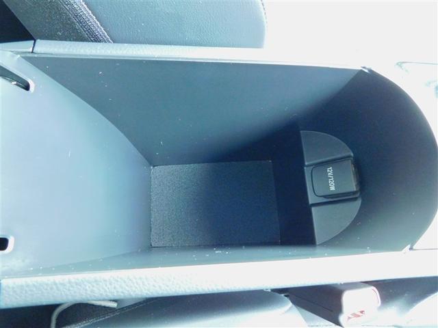 Ｃ－ＨＲ Ｇ　モード　ネロ　盗難防止システム　ＬＥＤヘッドライト　パワーウインドウ　ミュージックプレイヤー接続可　クルーズコントロール　地デジ　オートエアコン　ドラレコ　記録簿　横滑り防止　キーレス　ＡＢＳ　ハーフレザーシート（27枚目）