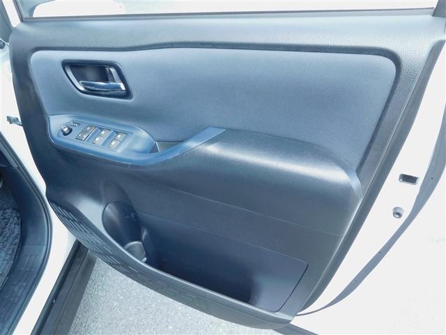 ヴォクシー ＺＳ　煌　アイドルストップ　リアカメラ　Ｗエアコン　１オーナー　地デジＴＶ　３列　ＬＥＤライト　アルミホイール　オートエアコン　ＤＶＤ視聴可能　ＥＴＣ　ウォークスルー　エアバック　盗難防止装置　メモリーナビ（27枚目）