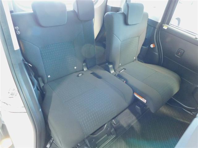 ルーミー カスタムＧ　両側オートドア　衝突軽減Ｂ　ＬＥＤヘットライト　クルコン　キーレスエントリー　ドライブレコーダー　フルオートエアコン　アルミホイル　横滑り防止　ウォークスルー　エコアイドル　助手席エアバッグ　ＰＷ（8枚目）