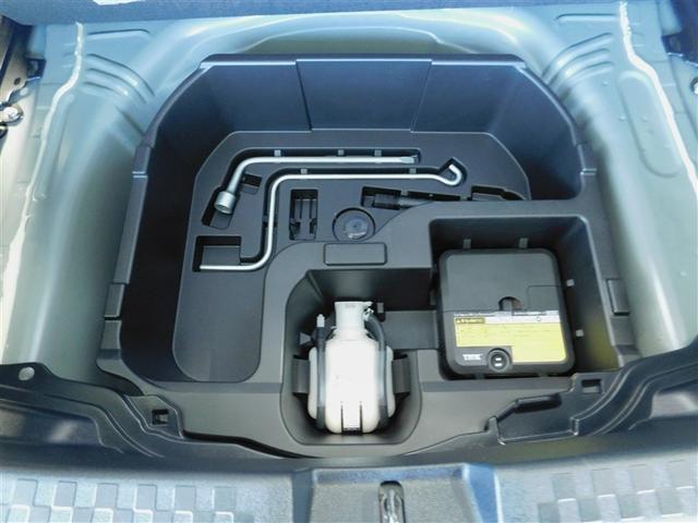 アクア Ｇソフトレザーセレクション　ドライブレコーダ　リヤカメラ　横滑防止装置　インテリキー　フルセグテレビ　ＥＴＣ車載器　ＬＥＤ　ナビ＆ＴＶ　キーレス　イモビ　クルーズコントロール　Ｗエアバック　ＤＶＤ再生可　メモリナビ　ＡＢＳ（12枚目）