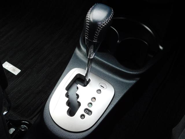 U LEDヘッドランプ スマートエントリー&スタート ナノイー 買い物アシストシート オートエアコン スタンダードSDナビ バックガイドモニター ETC 純正アルミホイール(18枚目)