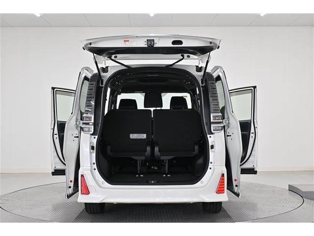 ヴォクシー ＺＳ　煌　ＩＳＴＯＰ　アルミ付　フルセグ地デジＴＶ　インテリジェントキー　バックモニタ－　ワンオーナー車　記録簿付　盗難防止システム　エアコン　メモリナビ　ＬＥＤランプ　キーレス　ＥＴＣ装備　横滑り防止機能（6枚目）