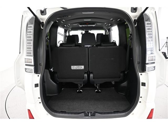 ヴォクシー ＺＳ　煌　両側自動ドア　リヤカメラ　ＤＶＤ再生可　地デジＴＶ　ＥＳＣ　プッシュスタートスマートキー　Ｗエアバッグ　パワーウィンドウ　ＬＥＤライト　キーレスエントリー　エアコン　メモリーナビゲーション　盗難防止（7枚目）