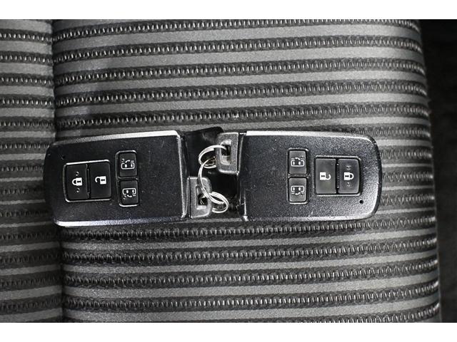 ヴォクシー ＺＳ　煌　両側自動ドア　リヤカメラ　ＤＶＤ再生可　地デジＴＶ　ＥＳＣ　プッシュスタートスマートキー　Ｗエアバッグ　パワーウィンドウ　ＬＥＤライト　キーレスエントリー　エアコン　メモリーナビゲーション　盗難防止（40枚目）