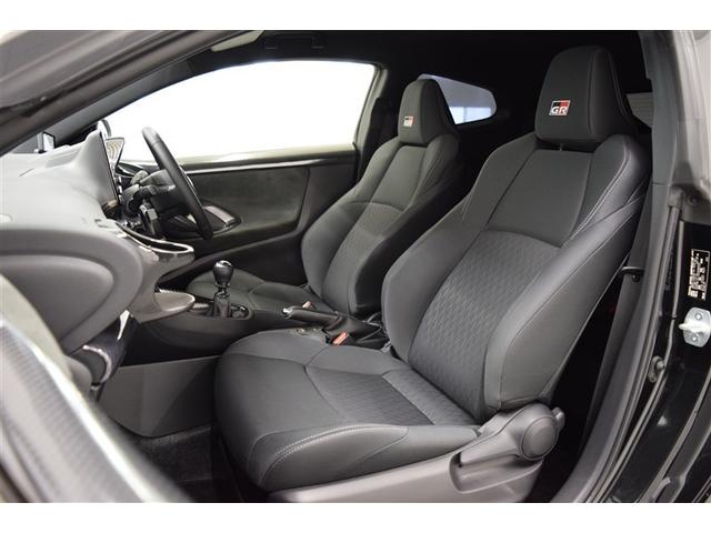 ���ʂ��̂悢��������Ƃ������E�ŁA�N�ł��^�]���₷���ł��B�^�]�̂��₷���͔��ɂ����ɂ��q����܂����