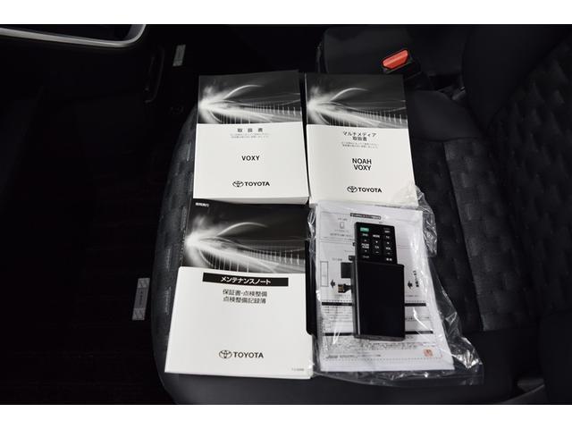 ヴォクシー Ｓ－Ｚ　ＤＶＤ再生機能　スマートキープッシュスタート　両側電動パワースライドドア　パワーウインドウ　ＥＴＣ車載器　ＬＥＤライト　デュアルエアコン　アルミホイール　盗難防止装置　横滑り防止機能　キーフリー（34枚目）