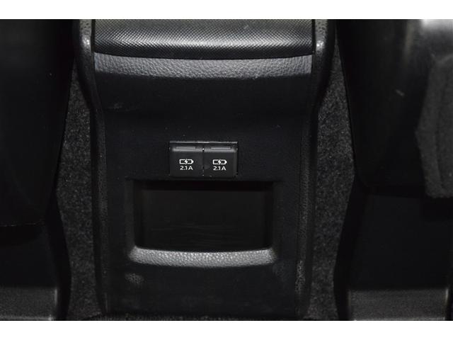 エスクァイア ハイブリッドＧｉプレミアムパッケジブラックテーラード　誤発進抑制機能　Ｂカメラ　スマートキー　ナビ＆ＴＶ　イモビライザー　ＬＥＤランプ　ＥＴＣ車載器　クルーズコントロール　アルミ　地デジ　横滑り防止装置　キーレス　ミュージックプレイヤー接続可　ＡＢＳ（26枚目）