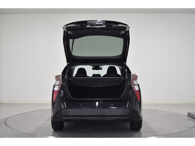 プリウス Ｓセーフティプラス　衝突回避システム　Ｂモニター　ＬＥＤライト　クルコン　ＥＴＣ装備　スマートＫＥＹ　ナビＴＶ　イモビライザー　横滑り防止機能　ＰＷ　カーテンエアバッグ　キーレスエントリー　オ－トエアコン　アルミ　ＡＢＳ（5枚目）