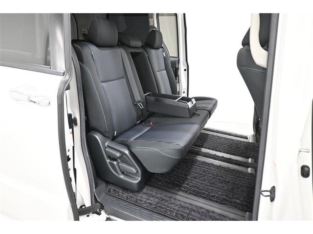 ヴォクシー ZS 煌II スマートキー・プッシュスタート バックガイドモニター セキュリティアラーム 両側パワスラドア ETC車載器 地デジテレビ VSC LEDライト 助手席エアバック キーレスエントリー AC パワステ(9枚目)