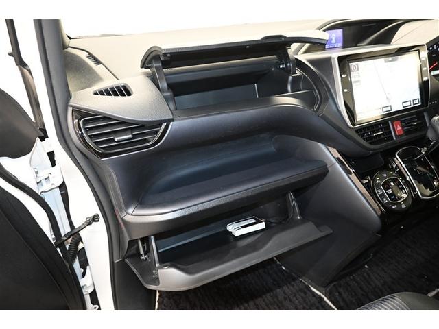 ヴォクシー ZS 煌II スマートキー・プッシュスタート バックガイドモニター セキュリティアラーム 両側パワスラドア ETC車載器 地デジテレビ VSC LEDライト 助手席エアバック キーレスエントリー AC パワステ(16枚目)