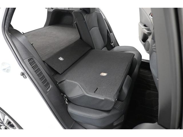 プリウスPHV A バックモニタ ワンオナ 電動シート メディアプレイヤー接続 オ-トエアコン AC100V LED 盗難防止装置 スマートキー オートクルーズコントロール ETC キーレス アルミホイール メモリーナビ(9枚目)