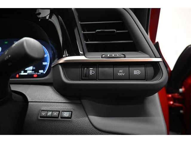 クラウンクロスオーバー Gアドバンスド 衝突軽減装置 フルセグテレビ クルコン 横滑防止装置 LEDヘッドライト 記録簿 Bカメラ 元試乗車 Pシート ETC オートエアコン AC100V電源 エアバッグ 4WD キーレス 盗難防止装置(30枚目)