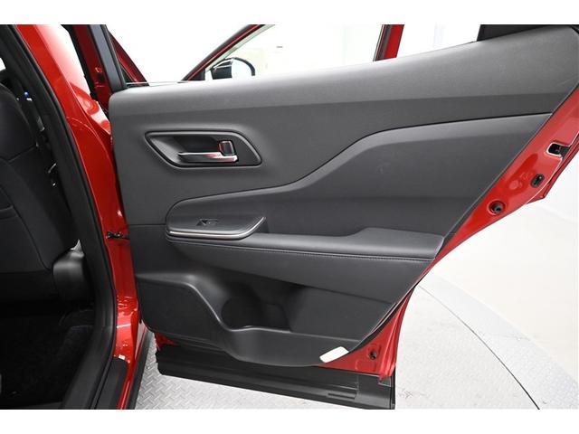 クラウンクロスオーバー Gアドバンスド 衝突軽減装置 フルセグテレビ クルコン 横滑防止装置 LEDヘッドライト 記録簿 Bカメラ 元試乗車 Pシート ETC オートエアコン AC100V電源 エアバッグ 4WD キーレス 盗難防止装置(34枚目)