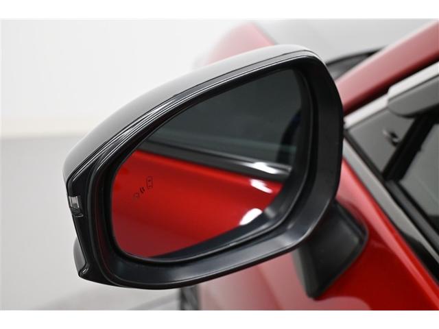 クラウンクロスオーバー Gアドバンスド 衝突軽減装置 フルセグテレビ クルコン 横滑防止装置 LEDヘッドライト 記録簿 Bカメラ 元試乗車 Pシート ETC オートエアコン AC100V電源 エアバッグ 4WD キーレス 盗難防止装置(35枚目)