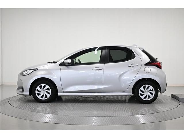 ヤリス ハイブリッドG LEDライト サイドエアバッグ スマートキ ナビ Bモニター ドライブレコーダー ETC車載器 横滑り防止装置 クルコン セキュリティアラーム AC100V電源 パワステ 点検記録簿 キーフリー(3枚目)