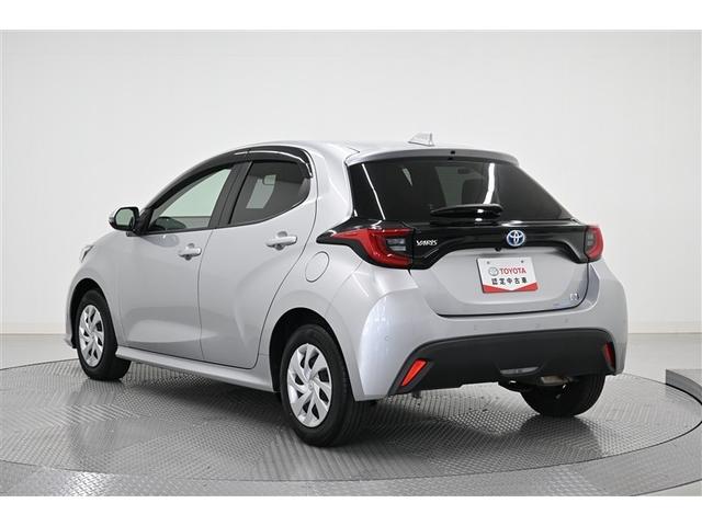 ヤリス ハイブリッドG LEDライト サイドエアバッグ スマートキ ナビ Bモニター ドライブレコーダー ETC車載器 横滑り防止装置 クルコン セキュリティアラーム AC100V電源 パワステ 点検記録簿 キーフリー(4枚目)