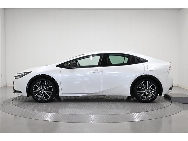 プリウス Z リアカメラ プリクラッシュ PWシート AC100V電源 LEDランプ オートクルーズ アルミホイール AC 運転席エアバッグ 横滑り防止装置 ETC付 盗難防止システム パワーウインドウ TV(3枚目)