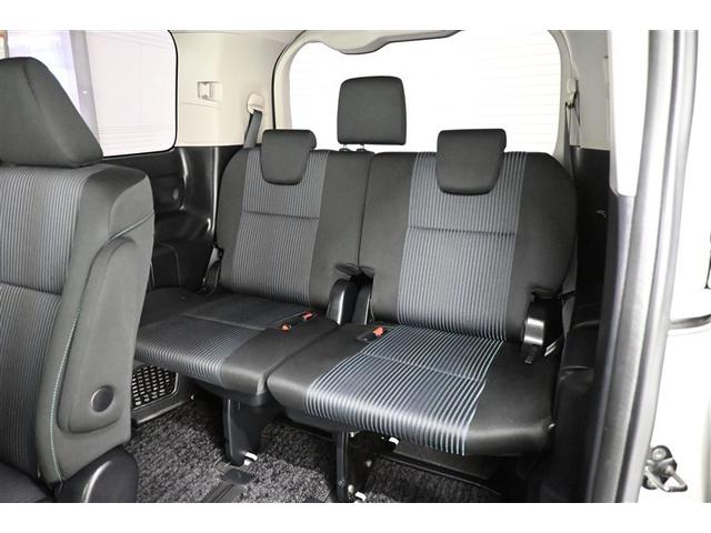 ヴォクシー ZS 煌 地上デジタル 両側パワードア アイドリングストップ車 パワーウィンド 横滑防止 DVD可 盗難防止装置 スマートエントリー Bカメラ LEDヘッドライト メモリーナビ 3列シート ダブルエアコン AW(14枚目)