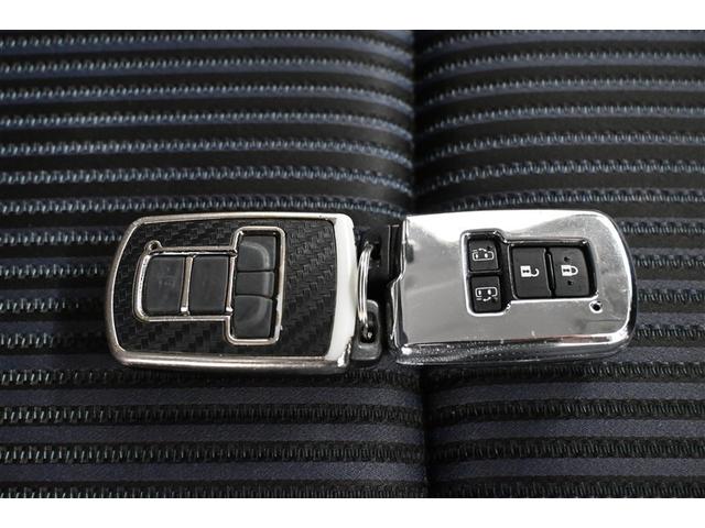 ヴォクシー ZS 煌 地上デジタル 両側パワードア アイドリングストップ車 パワーウィンド 横滑防止 DVD可 盗難防止装置 スマートエントリー Bカメラ LEDヘッドライト メモリーナビ 3列シート ダブルエアコン AW(40枚目)