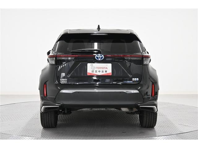 ヤリスクロス ハイブリッドZ インテリジェントキー アルミホイル LEDライト リアカメラ クルーズコントロール 横滑り防止システム 電動シ-ト パワステ オートエアコン キーフリー イモビライザ ETC付き サイドエアバック(3枚目)