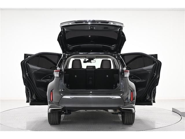 ヤリスクロス ハイブリッドZ インテリジェントキー アルミホイル LEDライト リアカメラ クルーズコントロール 横滑り防止システム 電動シ-ト パワステ オートエアコン キーフリー イモビライザ ETC付き サイドエアバック(6枚目)