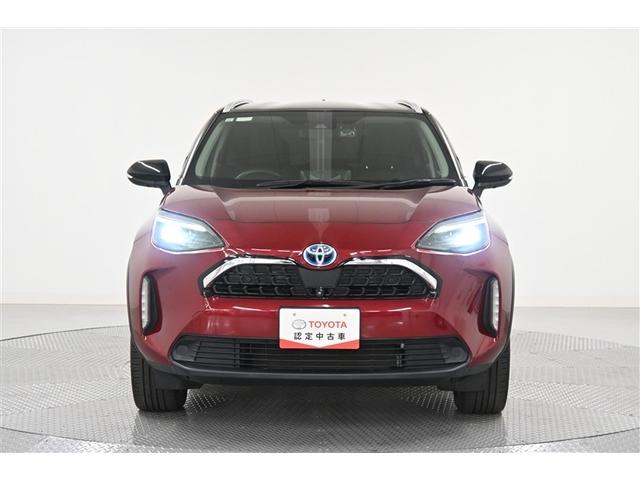 ヤリスクロス ハイブリッドＺ　ドライブレコーダ　インテリジェントキー　アルミホイル　ＬＥＤライト　リアカメラ　クルーズコントロール　整備記録簿　横滑り防止システム　ナビＴＶ　メモリーナビゲーション　電動シ－ト　パワステ　キーフリー（2枚目）