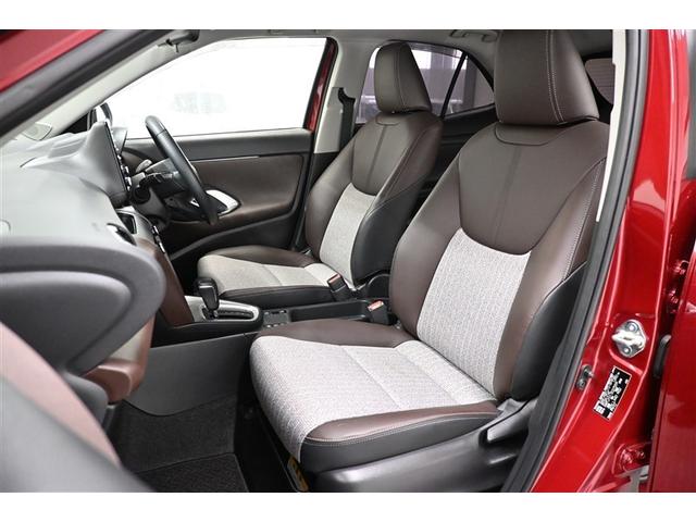 ヤリスクロス ハイブリッドＺ　ドライブレコーダ　インテリジェントキー　アルミホイル　ＬＥＤライト　リアカメラ　クルーズコントロール　整備記録簿　横滑り防止システム　ナビＴＶ　メモリーナビゲーション　電動シ－ト　パワステ　キーフリー（12枚目）