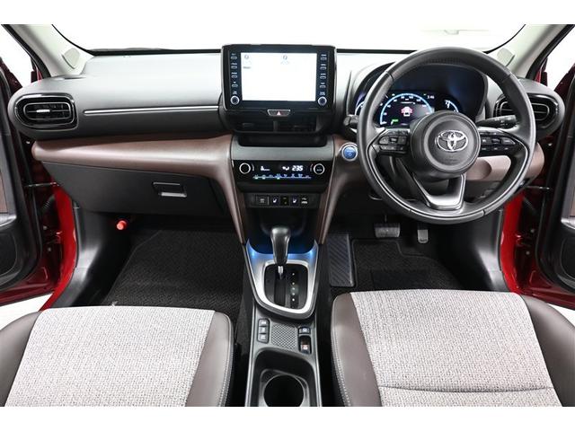 ヤリスクロス ハイブリッドＺ　ドライブレコーダ　インテリジェントキー　アルミホイル　ＬＥＤライト　リアカメラ　クルーズコントロール　整備記録簿　横滑り防止システム　ナビＴＶ　メモリーナビゲーション　電動シ－ト　パワステ　キーフリー（15枚目）