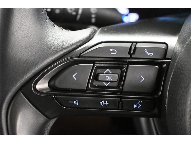 ヤリスクロス ハイブリッドＺ　ドライブレコーダ　インテリジェントキー　アルミホイル　ＬＥＤライト　リアカメラ　クルーズコントロール　整備記録簿　横滑り防止システム　ナビＴＶ　メモリーナビゲーション　電動シ－ト　パワステ　キーフリー（17枚目）