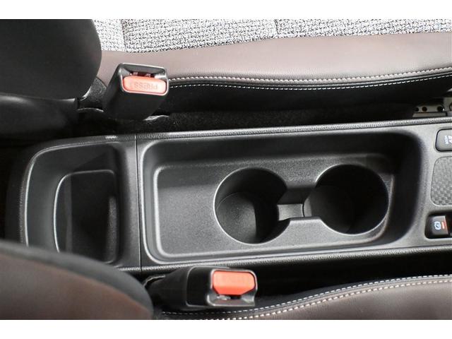 ヤリスクロス ハイブリッドＺ　ドライブレコーダ　インテリジェントキー　アルミホイル　ＬＥＤライト　リアカメラ　クルーズコントロール　整備記録簿　横滑り防止システム　ナビＴＶ　メモリーナビゲーション　電動シ－ト　パワステ　キーフリー（33枚目）