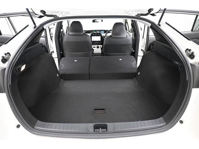 プリウス Ｓツーリングセレクション　レーダーブレーキサポート　フルオートエアコン　デュアルエアバック　バックモニタ－　ＡＷ　イモビ　ＥＳＣ　パワーウインド　スマキ－　ＥＴＣ車載器　サイドエアバック　フルセグ地デジＴＶ　ＤＶＤ再生可能（9枚目）