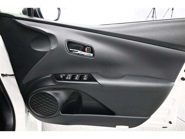 プリウス Ｓツーリングセレクション　レーダーブレーキサポート　フルオートエアコン　デュアルエアバック　バックモニタ－　ＡＷ　イモビ　ＥＳＣ　パワーウインド　スマキ－　ＥＴＣ車載器　サイドエアバック　フルセグ地デジＴＶ　ＤＶＤ再生可能（33枚目）