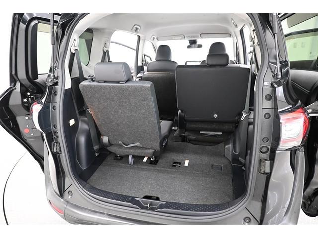 シエンタ Ｇ　クエロ　軽減ブレーキ　両側自動ドア　Ｉストップ　後カメラ　デュアルエアバック　パワーウィンドウ　フルオートエアコン　ＤＶＤ再生可　ＬＥＤヘッド　ナビ＆ＴＶ　スマキー　ＶＳＣ　３列　キーレス　エアバッグ　イモビ（11枚目）