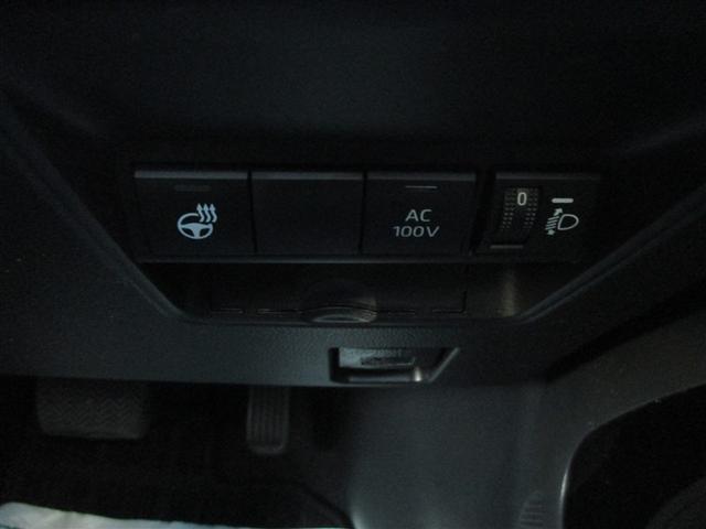 アクア Ｇ　ＶＳＣ　衝突軽減ブレーキ　メモリナビ　バックモニター　ＬＥＤ　クルーズコントロール　スマートキー　ＡＣ１００Ｖ　ドライブレコーダー　フルセグＴＶ　ナビＴＶ　パワーウィンドウ　イモビライザー　整備記録簿（9枚目）