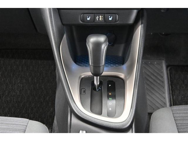 ヤリス ハイブリッドＺ　スマートキー＆プッシュスタート　パワーウィンドウ　Ｉストップ　ナビ付き　サイドエアバッグ　ＬＥＤライト　ドラレコ付　パワーステアリング　横滑防止装置　クルコン　ＡＢＳ付き　イモビライザー　エアコン（21枚目）