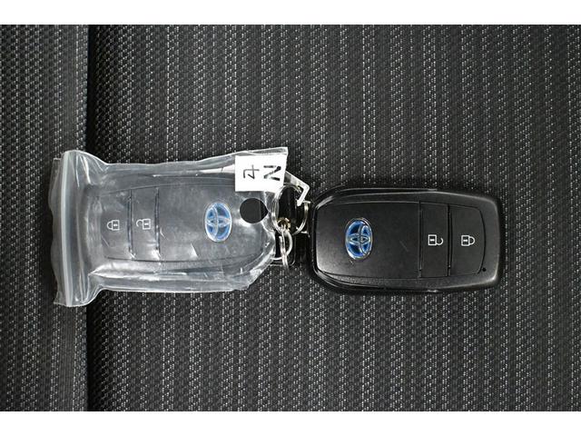 ヤリス ハイブリッドＺ　スマートキー＆プッシュスタート　パワーウィンドウ　Ｉストップ　ナビ付き　サイドエアバッグ　ＬＥＤライト　ドラレコ付　パワーステアリング　横滑防止装置　クルコン　ＡＢＳ付き　イモビライザー　エアコン（40枚目）