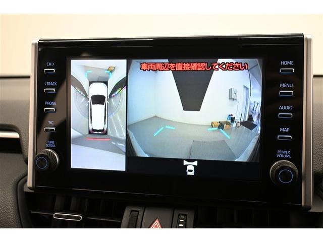 �p�m���~�b�N�r���[���j�^�[�t���ł��B�ԗ����ォ�猩���悤�ȉf�����f�B�X�v���C�I�[�f�B�I��ʂɕ\���B�^�]�Ȃ���̖ڎ������ł͌��ɂ����A�ԗ����ӂ̏󋵂����A���^�C���ł�������m�F�ł��܂��B