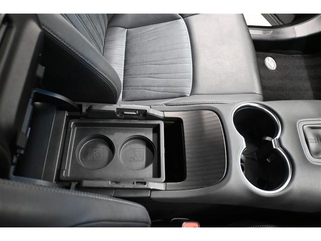 ハリアー Ｚ　クルーズＣ　Ｂカメラ　記録簿有　イモビ　ナビＴＶ　アルミホイル　ＥＴＣ車載器　ＥＳＣ　エアバッグ　スマートキー　オートエアコン　キーフリー　デュアルエアバッグ　ＡＢＳ　メモリーナビ　パワステ（31枚目）