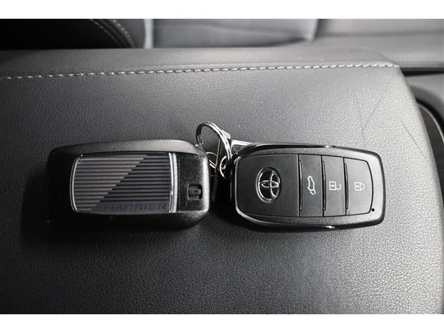 ハリアー Ｚ　クルーズＣ　Ｂカメラ　記録簿有　イモビ　ナビＴＶ　アルミホイル　ＥＴＣ車載器　ＥＳＣ　エアバッグ　スマートキー　オートエアコン　キーフリー　デュアルエアバッグ　ＡＢＳ　メモリーナビ　パワステ（40枚目）