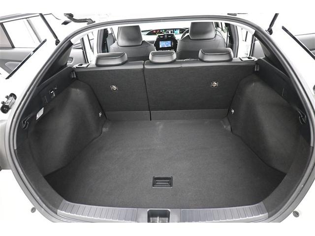 プリウス Ｓツーリングセレクション　ドライブレコーダ　地デジ　バックモニタ　定期点検記録簿　オ－トエアコン　ＬＥＤランプ　横滑り防止　セキュリティアラーム　エアバック　サイドエアバック　ＡＣ１００Ｖ　ＤＶＤ視聴可　ＥＴＣ車載器　ナビＴＶ（7枚目）