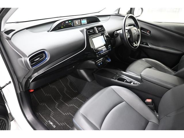 プリウス Ｓツーリングセレクション　ドライブレコーダ　地デジ　バックモニタ　定期点検記録簿　オ－トエアコン　ＬＥＤランプ　横滑り防止　セキュリティアラーム　エアバック　サイドエアバック　ＡＣ１００Ｖ　ＤＶＤ視聴可　ＥＴＣ車載器　ナビＴＶ（12枚目）