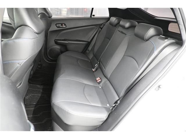 プリウス Ｓツーリングセレクション　ドライブレコーダ　地デジ　バックモニタ　定期点検記録簿　オ－トエアコン　ＬＥＤランプ　横滑り防止　セキュリティアラーム　エアバック　サイドエアバック　ＡＣ１００Ｖ　ＤＶＤ視聴可　ＥＴＣ車載器　ナビＴＶ（14枚目）