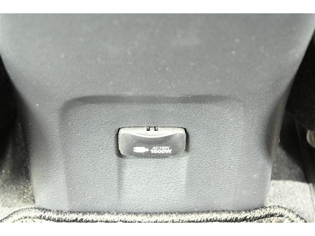 プリウス Ｓツーリングセレクション　ドライブレコーダ　地デジ　バックモニタ　定期点検記録簿　オ－トエアコン　ＬＥＤランプ　横滑り防止　セキュリティアラーム　エアバック　サイドエアバック　ＡＣ１００Ｖ　ＤＶＤ視聴可　ＥＴＣ車載器　ナビＴＶ（31枚目）