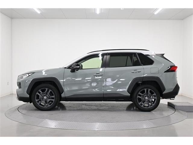 ＲＡＶ４ アドベンチャー　メモリーナビゲーション　カーナビ　元試乗車　点検記録簿　アルミホイル　オートエアコン　ＬＥＤライト　ＥＴＣ車載器　Ｂカメラ　横滑防止装置　クルーズＣ　スマートエントリー　パワステ　イモビライザー（4枚目）